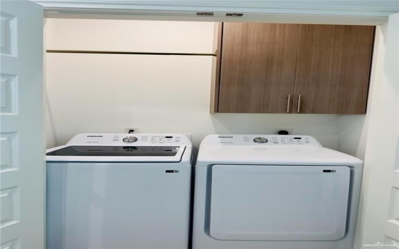 805 N Clarence Avenue #1, Edinburg, TX 78541, 2 Habitaciones Habitaciones , ,2 BañosBaños,Residential Lease,En Alquiler,805 N Clarence Avenue,473941
