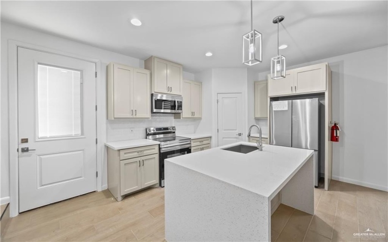 1220 E Camellia Avenue #2, McAllen, TX 78501, 2 Bedrooms Bedrooms, ,2 BathroomsBathrooms,Residential Lease,For Rent,1220 E Camellia Avenue,474667