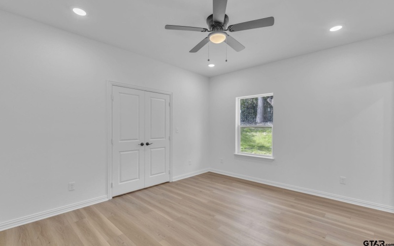 1410 W Connally St, Tyler, TX 75701, 3 Bedrooms Bedrooms, ,2 BathroomsBathrooms,Residential,For Sale,1410 W Connally St,25009747