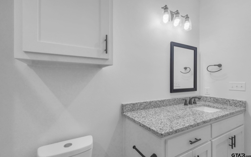 1410 W Connally St, Tyler, TX 75701, 3 Bedrooms Bedrooms, ,2 BathroomsBathrooms,Residential,For Sale,1410 W Connally St,25009747