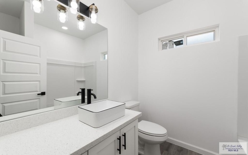 6077 DAKOTA ROSE CIR, BROWNSVILLE, TX 78521, 4 Bedrooms Bedrooms, ,2 BathroomsBathrooms,Residential,For Sale,6077 DAKOTA ROSE CIR,29766321