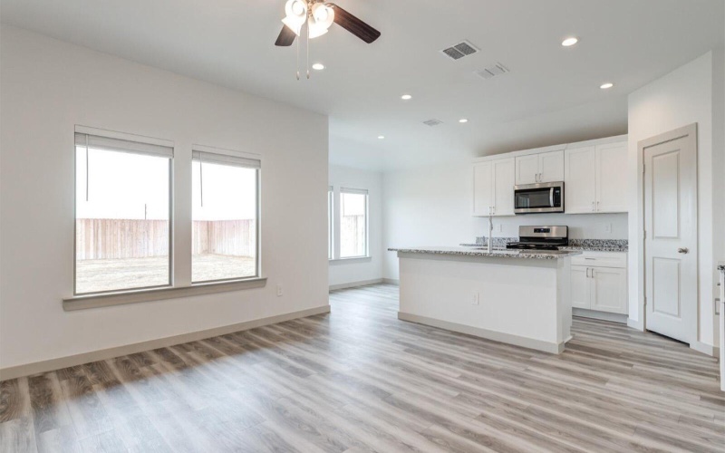 2221 150th Place, Lubbock, TX 79423, 3 Bedrooms Bedrooms, ,2 BathroomsBathrooms,Residential,For Sale,2221 150th Place,202556945