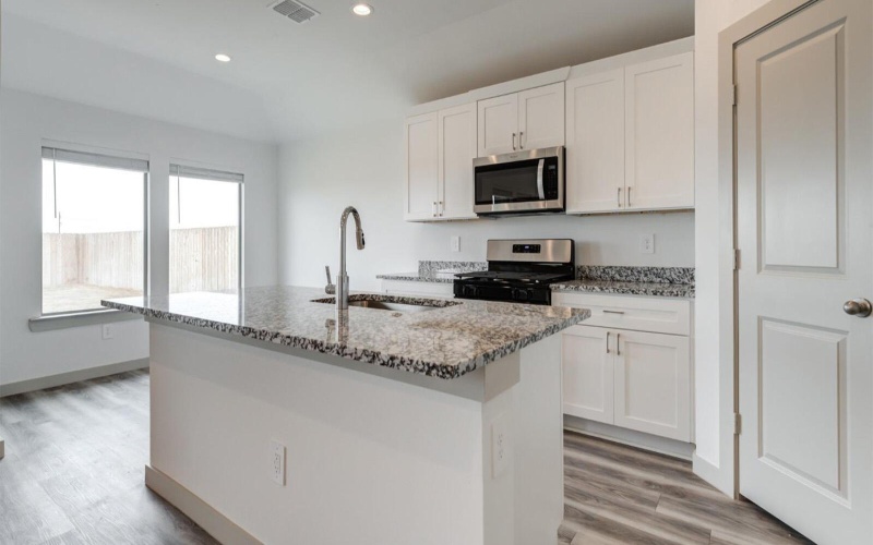 2221 150th Place, Lubbock, TX 79423, 3 Bedrooms Bedrooms, ,2 BathroomsBathrooms,Residential,For Sale,2221 150th Place,202556945