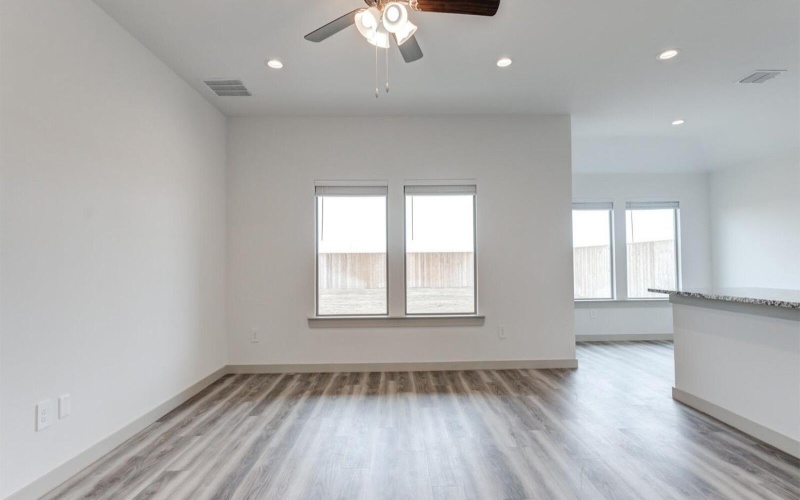 2221 150th Place, Lubbock, TX 79423, 3 Bedrooms Bedrooms, ,2 BathroomsBathrooms,Residential,For Sale,2221 150th Place,202556945