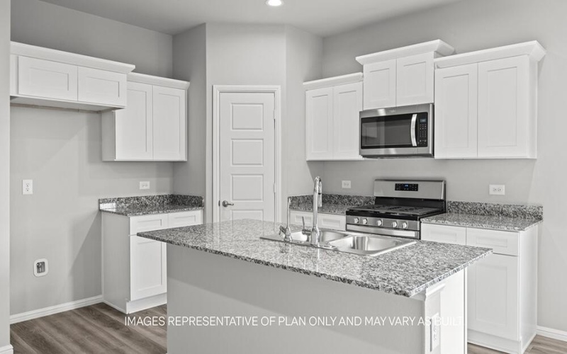 2216 150th Place, Lubbock, TX 79423, 5 Habitaciones Habitaciones , ,3 BañosBaños,Residential,En Venta,2216 150th Place,202556946