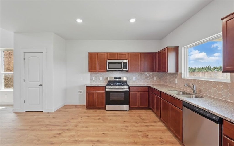 1113 Baker Bridge Drive, Forney, TX 75126, 4 Bedrooms Bedrooms, ,2 BathroomsBathrooms,Residential,For Sale,1113 Baker Bridge Drive,20856191