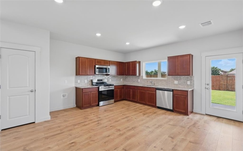1113 Baker Bridge Drive, Forney, TX 75126, 4 Bedrooms Bedrooms, ,2 BathroomsBathrooms,Residential,For Sale,1113 Baker Bridge Drive,20856191