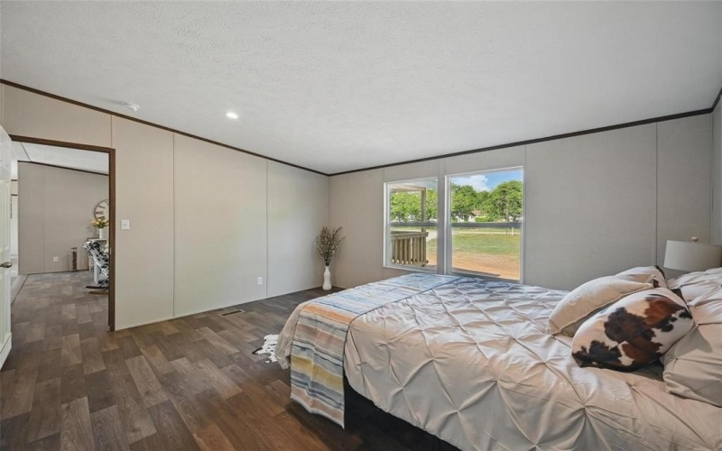 131 Kelly Court, Azle, TX 76020, 4 Bedrooms Bedrooms, ,2 BathroomsBathrooms,Residential,For Sale,131 Kelly Court,20943781