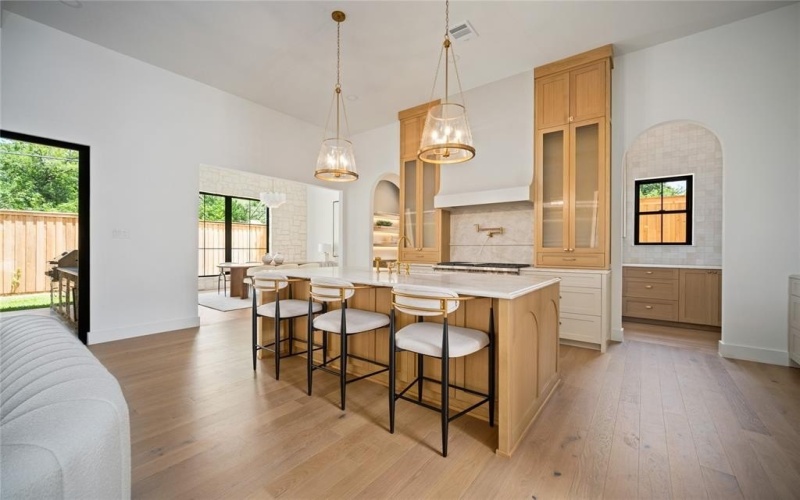 3727 Clover Lane, Dallas, TX 75220, 5 Bedrooms Bedrooms, ,7 BathroomsBathrooms,Residential,For Sale,3727 Clover Lane,20962448