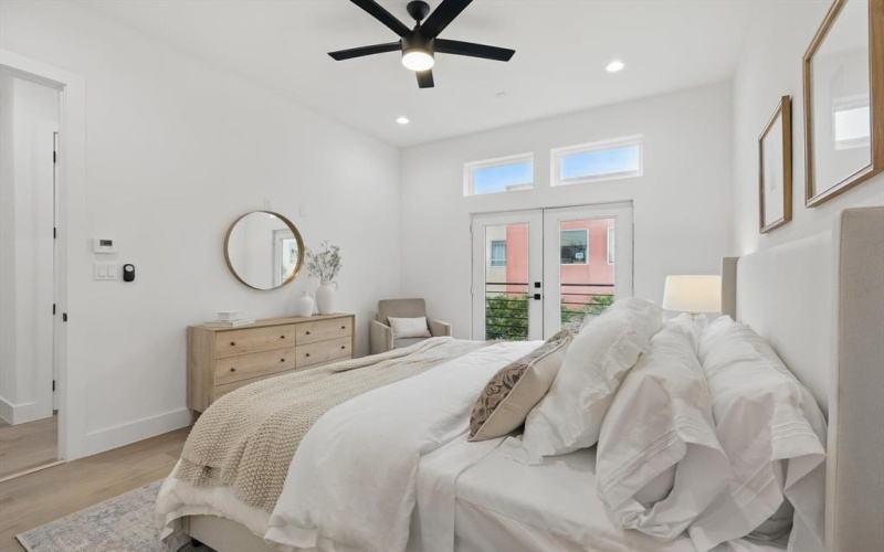 4208 Live Oak Street #105, Dallas, TX 75204, 2 Bedrooms Bedrooms, ,2 BathroomsBathrooms,Residential,For Sale,4208 Live Oak Street,20967484