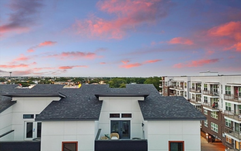 4208 Live Oak Street #105, Dallas, TX 75204, 2 Bedrooms Bedrooms, ,2 BathroomsBathrooms,Residential,For Sale,4208 Live Oak Street,20967484