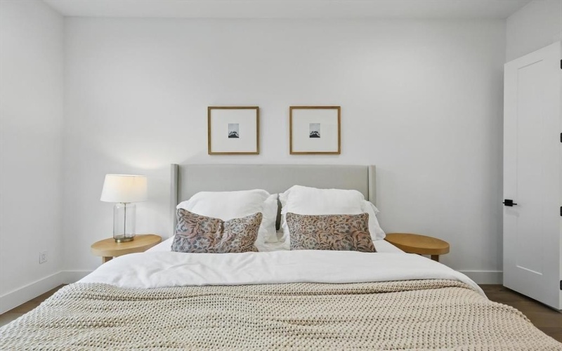 4208 Live Oak Street #102, Dallas, TX 75204, 2 Bedrooms Bedrooms, ,2 BathroomsBathrooms,Residential,For Sale,4208 Live Oak Street,20967786