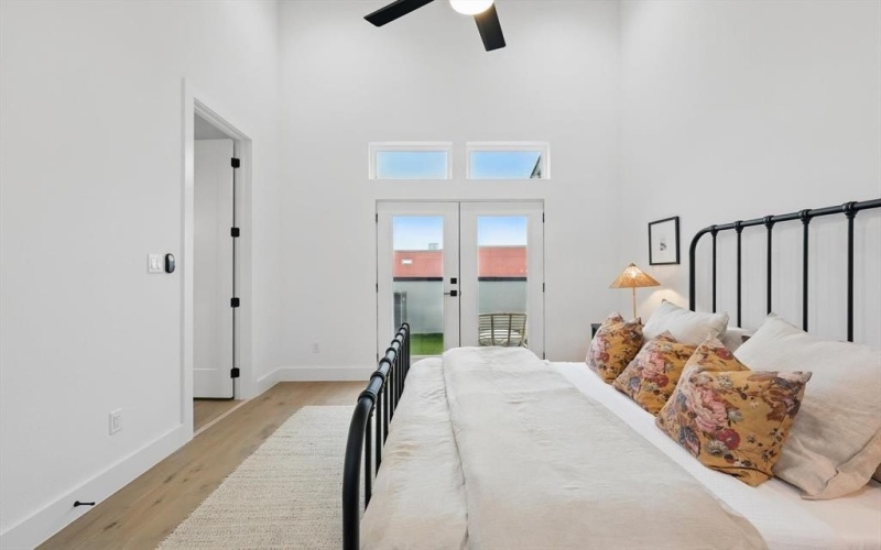 4208 Live Oak Street #102, Dallas, TX 75204, 2 Bedrooms Bedrooms, ,2 BathroomsBathrooms,Residential,For Sale,4208 Live Oak Street,20967786