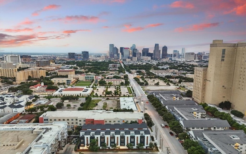 4208 Live Oak Street #102, Dallas, TX 75204, 2 Bedrooms Bedrooms, ,2 BathroomsBathrooms,Residential,For Sale,4208 Live Oak Street,20967786