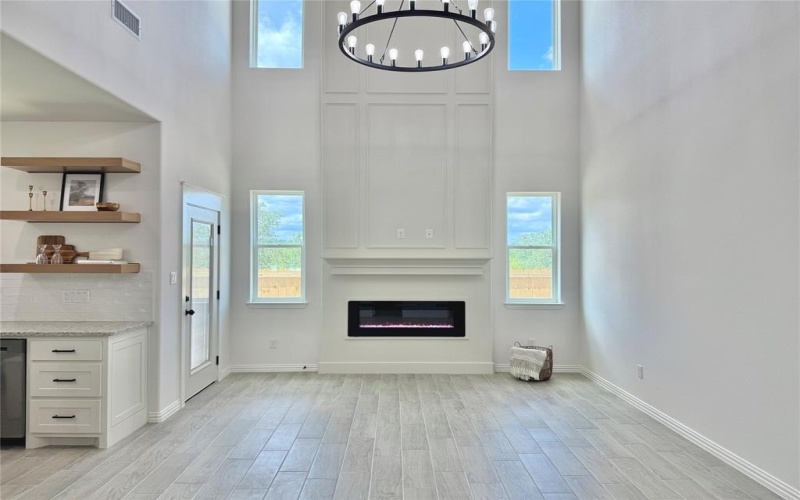 5602 San Jacinto Drive, Granbury, TX 76048, 4 Bedrooms Bedrooms, ,2 BathroomsBathrooms,Residential,For Sale,5602 San Jacinto Drive,20978970