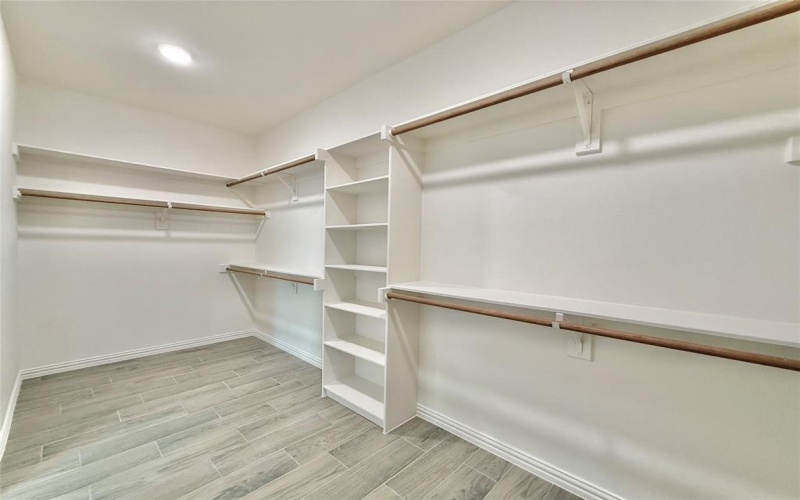 5602 San Jacinto Drive, Granbury, TX 76048, 4 Bedrooms Bedrooms, ,2 BathroomsBathrooms,Residential,For Sale,5602 San Jacinto Drive,20978970