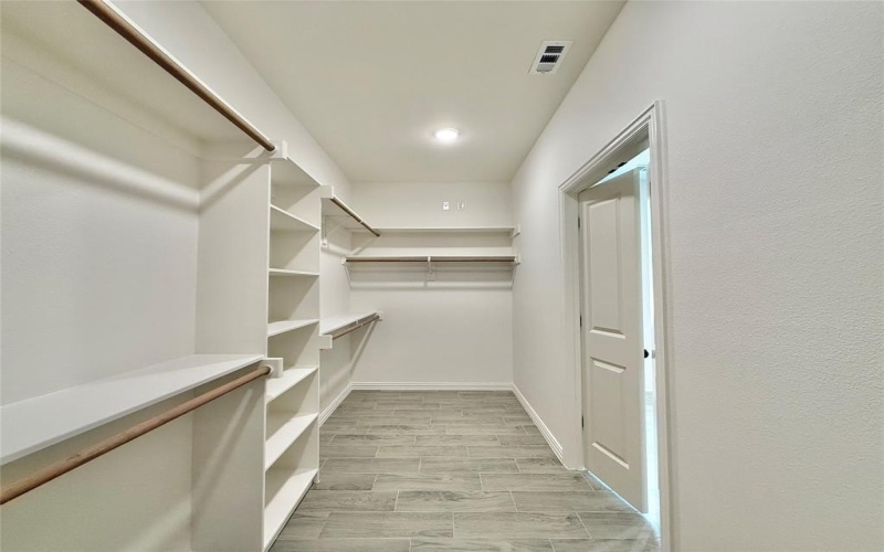 5602 San Jacinto Drive, Granbury, TX 76048, 4 Bedrooms Bedrooms, ,2 BathroomsBathrooms,Residential,For Sale,5602 San Jacinto Drive,20978970