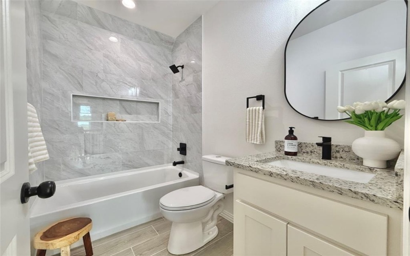 5602 San Jacinto Drive, Granbury, TX 76048, 4 Bedrooms Bedrooms, ,2 BathroomsBathrooms,Residential,For Sale,5602 San Jacinto Drive,20978970