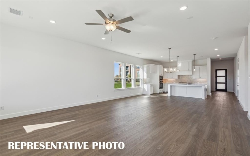 6908 Crystal Springs Drive, McKinney, TX 75070, 3 Habitaciones Habitaciones , ,3 BañosBaños,Residential,En Venta,6908 Crystal Springs Drive,20979368