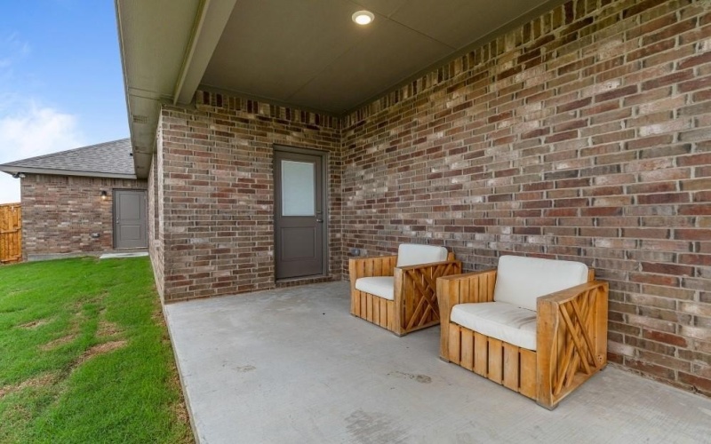 15021 GREEN BLUFF Drive, Fort Worth, TX 76008, 4 Bedrooms Bedrooms, ,2 BathroomsBathrooms,Residential,For Sale,15021 GREEN BLUFF Drive,20979771