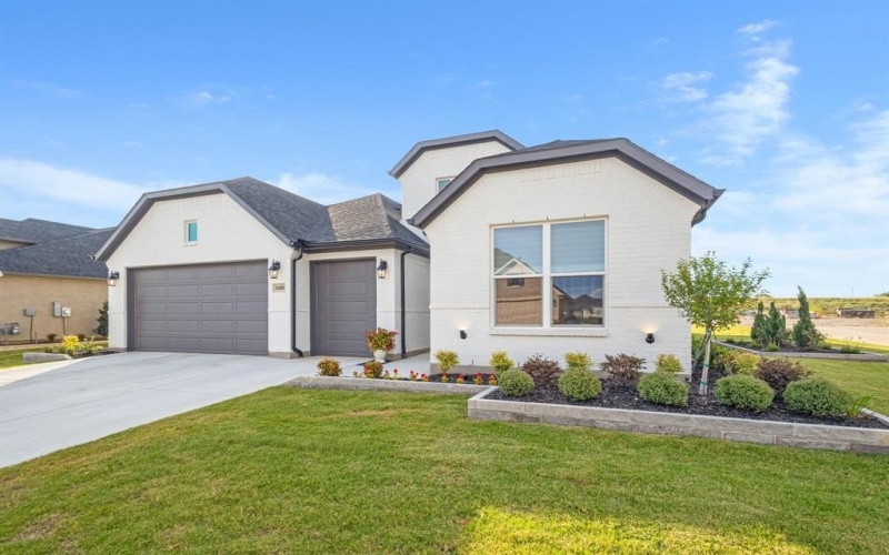 11400 Iron Bark Drive, Denton, TX 76207, 2 Bedrooms Bedrooms, ,2 BathroomsBathrooms,Residential,For Sale,11400 Iron Bark Drive,20980197