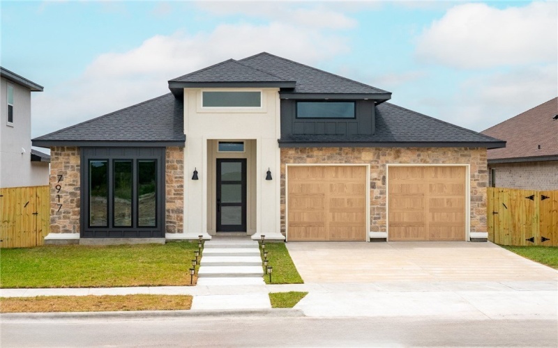 7917 Leylah Drive, Corpus Christi, TX 78414, 4 Habitaciones Habitaciones , ,3 BañosBaños,Residential,En Venta,7917 Leylah Drive,458082