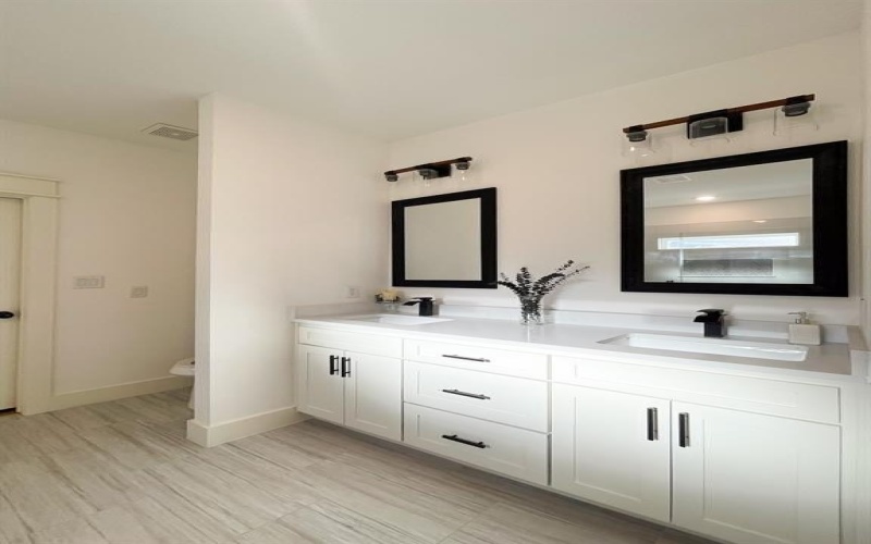 836 E Arlington Avenue, Fort Worth, TX 76104, 4 Habitaciones Habitaciones , ,2 BañosBaños,Residential,En Venta,836 E Arlington Avenue,20980931