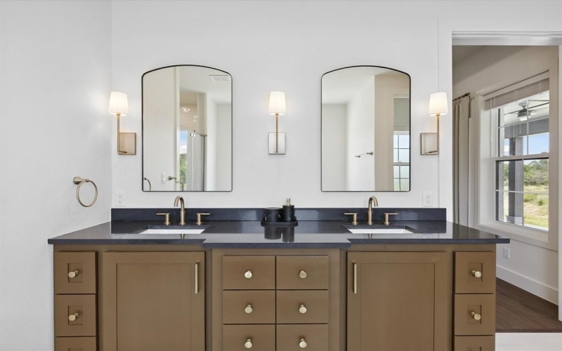 711 Green Canyon Court, Hudson Oaks, TX 76087, 3 Bedrooms Bedrooms, ,2 BathroomsBathrooms,Residential,For Sale,711 Green Canyon Court,20981347