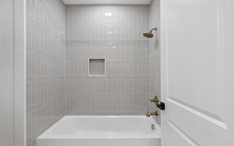 711 Green Canyon Court, Hudson Oaks, TX 76087, 3 Bedrooms Bedrooms, ,2 BathroomsBathrooms,Residential,For Sale,711 Green Canyon Court,20981347