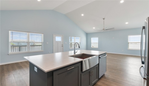 113 Knickerbocker Street, Corpus Christi, TX 78418, 3 Habitaciones Habitaciones , ,2 BañosBaños,Residential,En Venta,113 Knickerbocker Street,458161