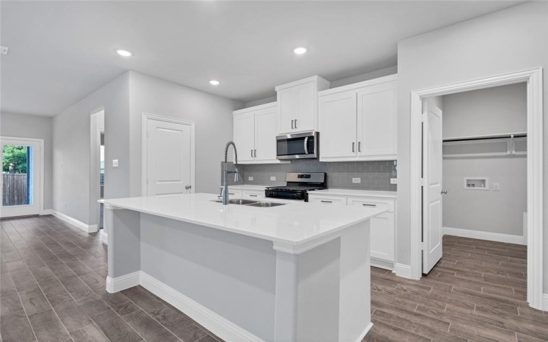 916 Lido Lane, Anna, TX 75409, 4 Bedrooms Bedrooms, ,3 BathroomsBathrooms,Residential Lease,For Rent,916 Lido Lane,20981827