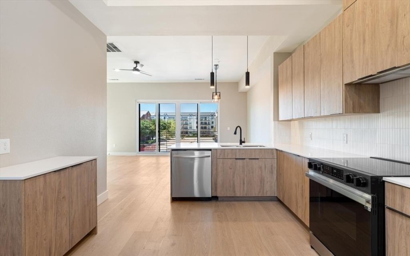 4060 Spring Valley Road #403, Farmers Branch, TX 75244, 3 Bedrooms Bedrooms, ,3 BathroomsBathrooms,Residential,For Sale,4060 Spring Valley Road,20981850
