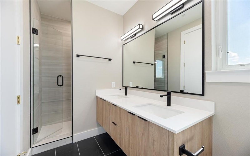 4060 Spring Valley Road #403, Farmers Branch, TX 75244, 3 Bedrooms Bedrooms, ,3 BathroomsBathrooms,Residential,For Sale,4060 Spring Valley Road,20981850