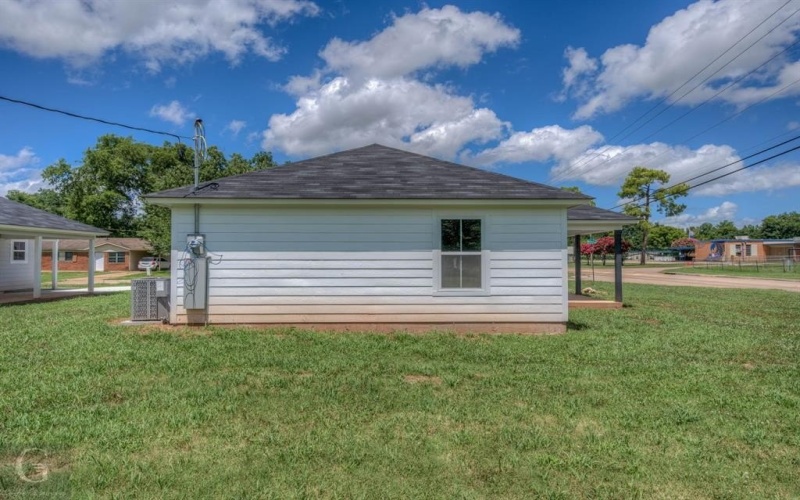 1316 Becky Street, Bossier City, LA 71111, 3 Bedrooms Bedrooms, ,1 BathroomBathrooms,Residential,For Sale,1316 Becky Street,20982085