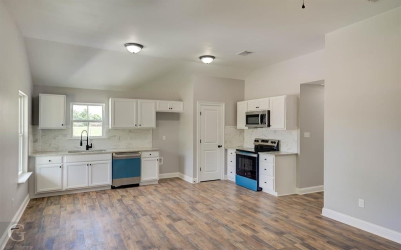 1316 Becky Street, Bossier City, LA 71111, 3 Bedrooms Bedrooms, ,1 BathroomBathrooms,Residential,For Sale,1316 Becky Street,20982085