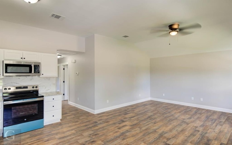 1316 Becky Street, Bossier City, LA 71111, 3 Bedrooms Bedrooms, ,1 BathroomBathrooms,Residential,For Sale,1316 Becky Street,20982085