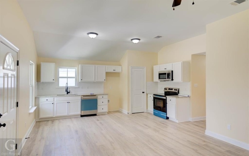 1314 Becky Street, Bossier City, LA 71111, 3 Bedrooms Bedrooms, ,1 BathroomBathrooms,Residential,For Sale,1314 Becky Street,20982116
