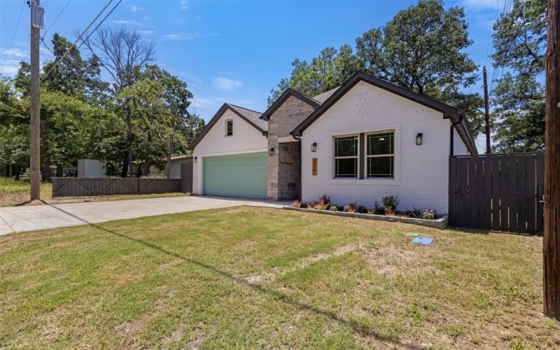 149 Chillacothe Trail, Mabank, TX 75156, 3 Bedrooms Bedrooms, ,2 BathroomsBathrooms,Residential,For Sale,149 Chillacothe Trail,20982192