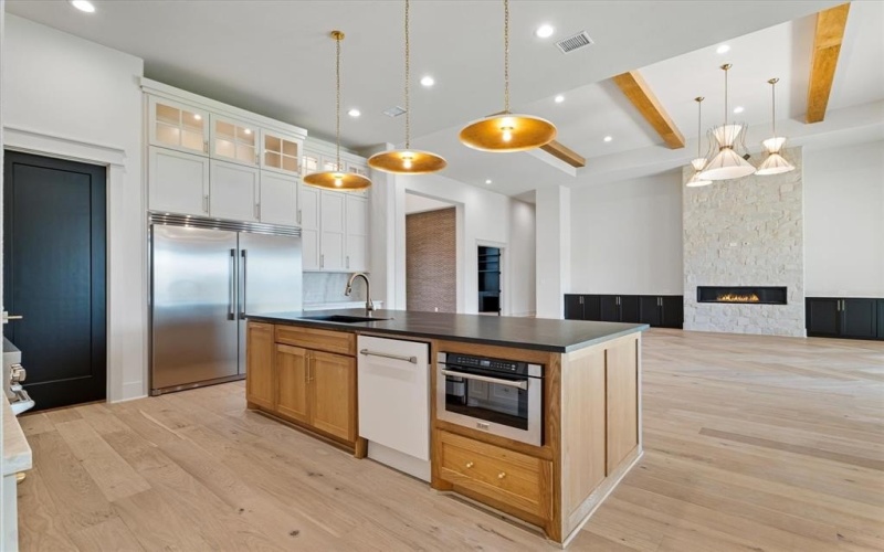 312 Longview Place, Heath, TX 75032, 4 Bedrooms Bedrooms, ,6 BathroomsBathrooms,Residential,For Sale,312 Longview Place,20982216