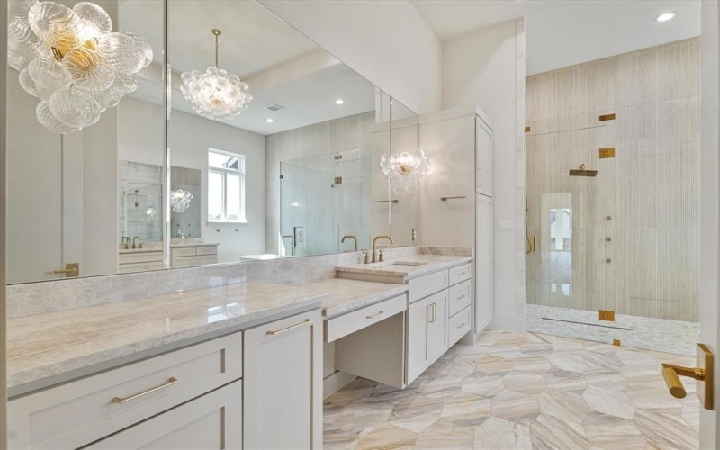 312 Longview Place, Heath, TX 75032, 4 Bedrooms Bedrooms, ,6 BathroomsBathrooms,Residential,For Sale,312 Longview Place,20982216