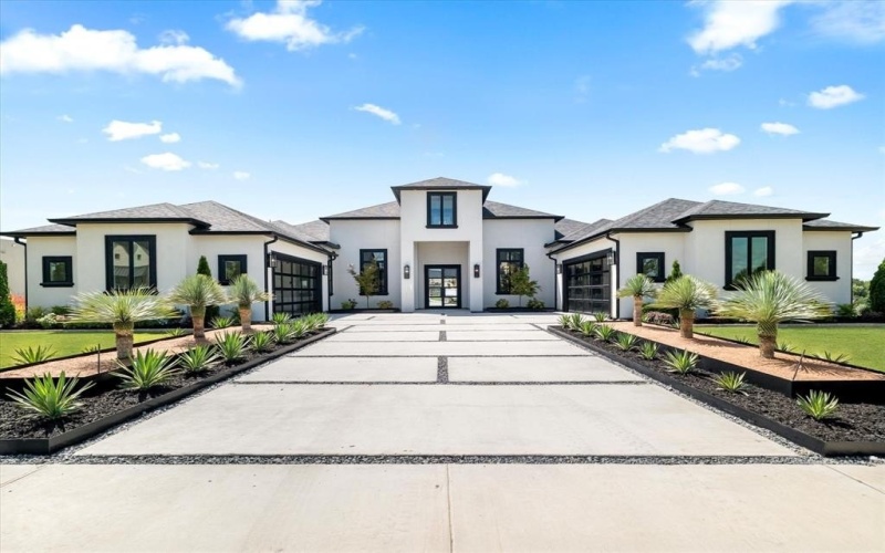 312 Longview Place, Heath, TX 75032, 4 Bedrooms Bedrooms, ,6 BathroomsBathrooms,Residential,For Sale,312 Longview Place,20982216
