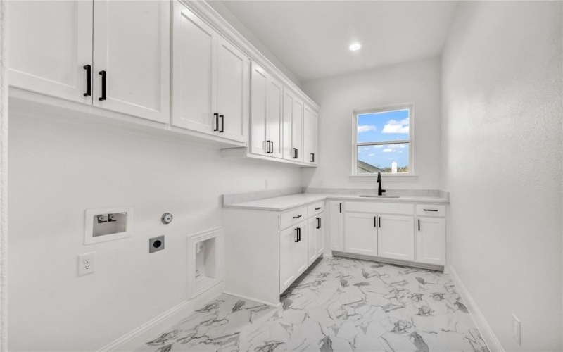 744 Cooper Trail, Weatherford, TX 76087, 4 Bedrooms Bedrooms, ,3 BathroomsBathrooms,Residential,For Sale,744 Cooper Trail,20982220