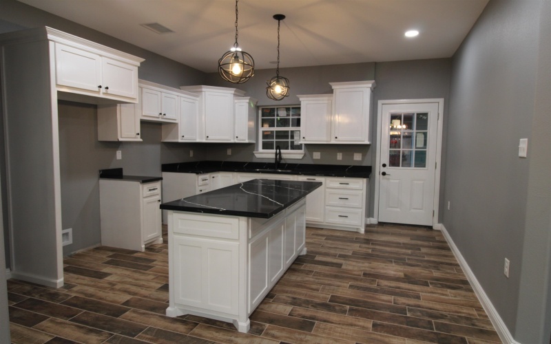 601 V, Del Rio, TX 78840, 3 Bedrooms Bedrooms, ,2 BathroomsBathrooms,Residential,For Sale,601 V,206240