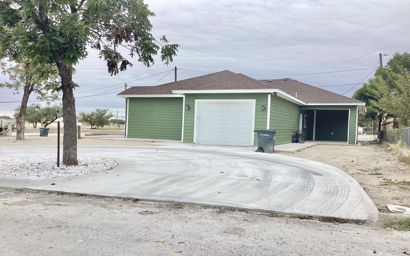 601 V, Del Rio, TX 78840, 3 Bedrooms Bedrooms, ,2 BathroomsBathrooms,Residential,For Sale,601 V,206240