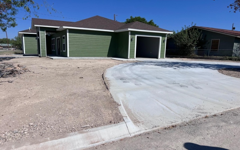 601 V, Del Rio, TX 78840, 3 Bedrooms Bedrooms, ,2 BathroomsBathrooms,Residential,For Sale,601 V,206240