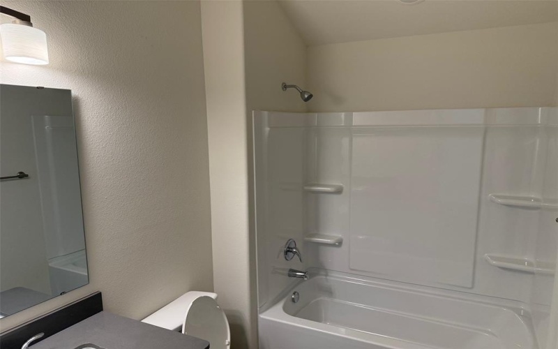 1803 Boxwood Drive, Sherman, TX 75092, 3 Bedrooms Bedrooms, ,2 BathroomsBathrooms,Residential,For Sale,1803 Boxwood Drive,20982329