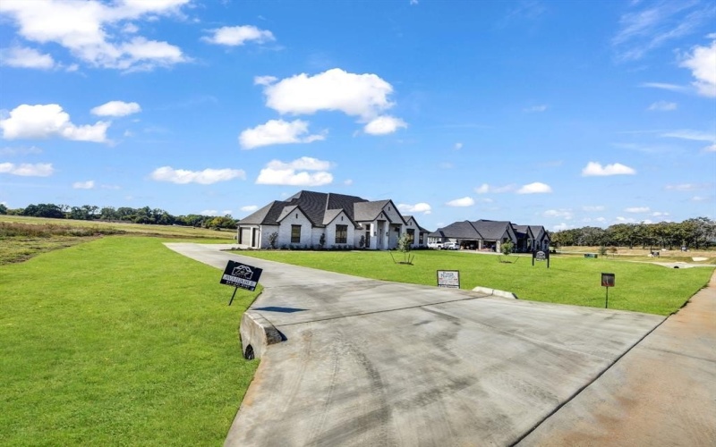 3009 Codigo Drive, Weatherford, TX 76088, 4 Bedrooms Bedrooms, ,3 BathroomsBathrooms,Residential,For Sale,3009 Codigo Drive,20982431