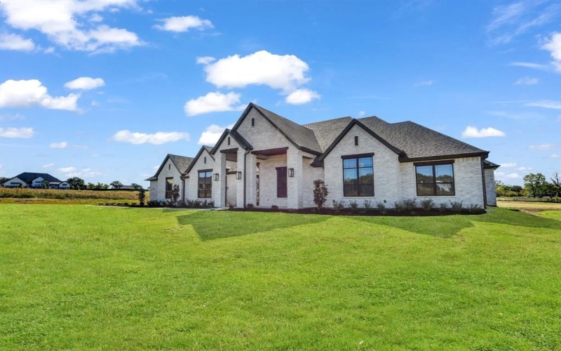 3009 Codigo Drive, Weatherford, TX 76088, 4 Bedrooms Bedrooms, ,3 BathroomsBathrooms,Residential,For Sale,3009 Codigo Drive,20982431