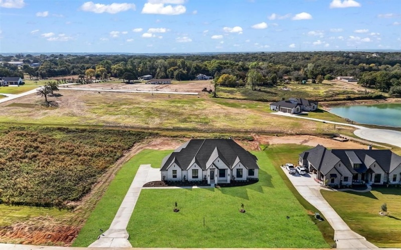 3009 Codigo Drive, Weatherford, TX 76088, 4 Bedrooms Bedrooms, ,3 BathroomsBathrooms,Residential,For Sale,3009 Codigo Drive,20982431