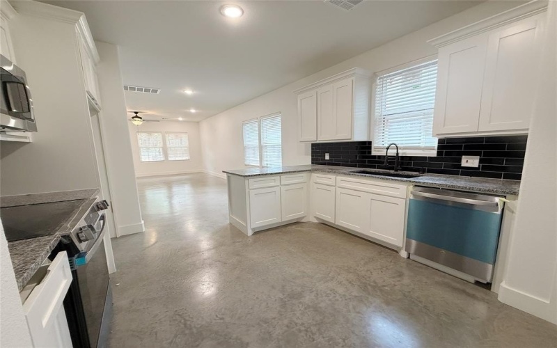 1905 S Lamar, Denison, TX 75021, 3 Bedrooms Bedrooms, ,2 BathroomsBathrooms,Residential,For Sale,1905 S Lamar,20982481